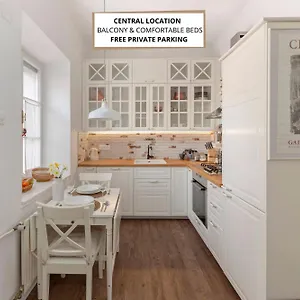 https://apt-historical-caserne.hotels-in-ljubljana.com